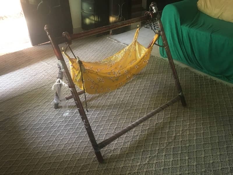 Kids Swing (Jhula) New Condition 5