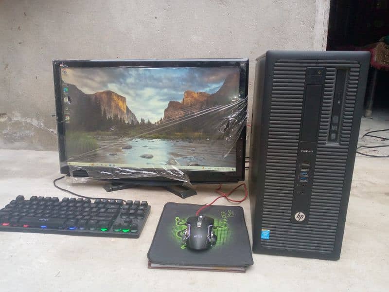 New Gaming PC with (keyboard,mouse) 0