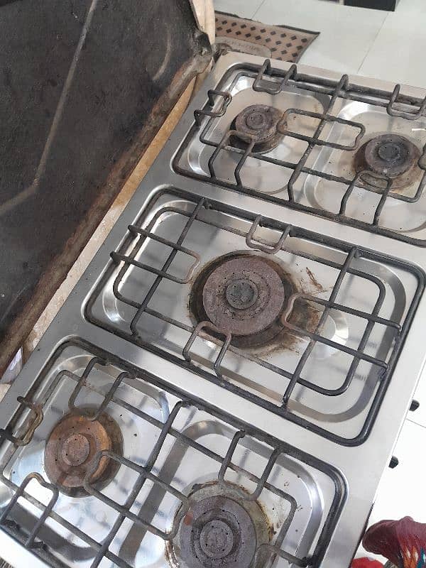 Oven with 5 stoves 1