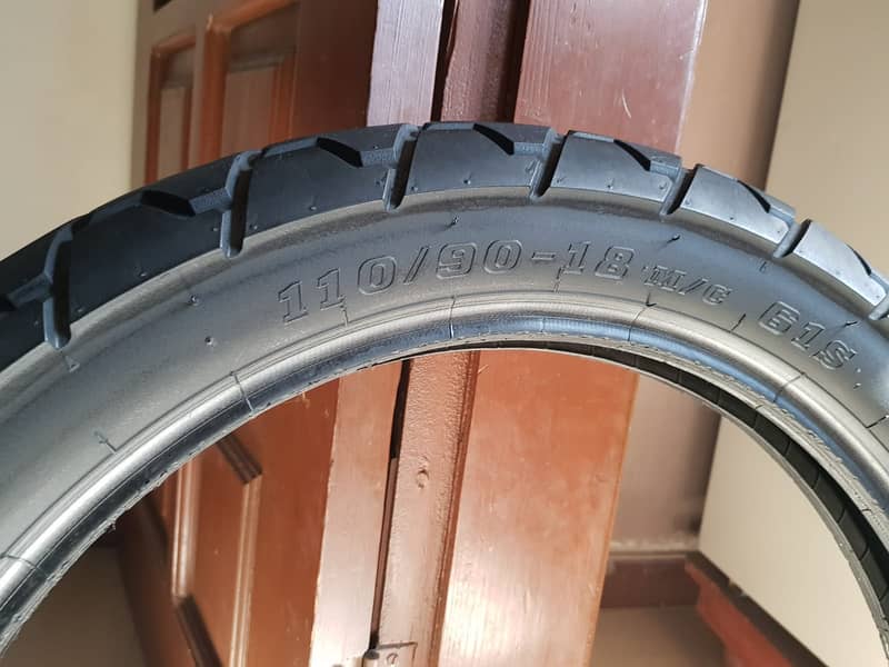 Rear Tyre for Suzuki GS / GR YBR 110-90-18 Orignal Durotour american 3