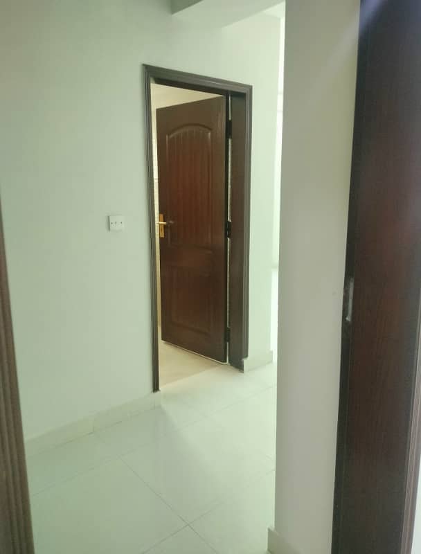 4 Bed Beautiful Apartment Available for Sale in Askari 10 Lahore 4