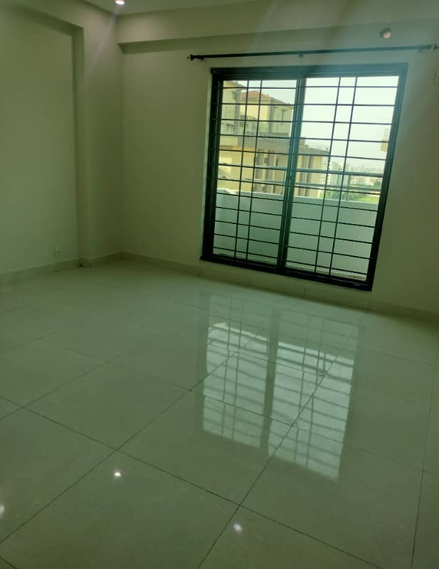 4 Bed Beautiful Apartment Available for Sale in Askari 10 Lahore 6