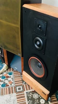 Advent Maestro Audiophile Speakers