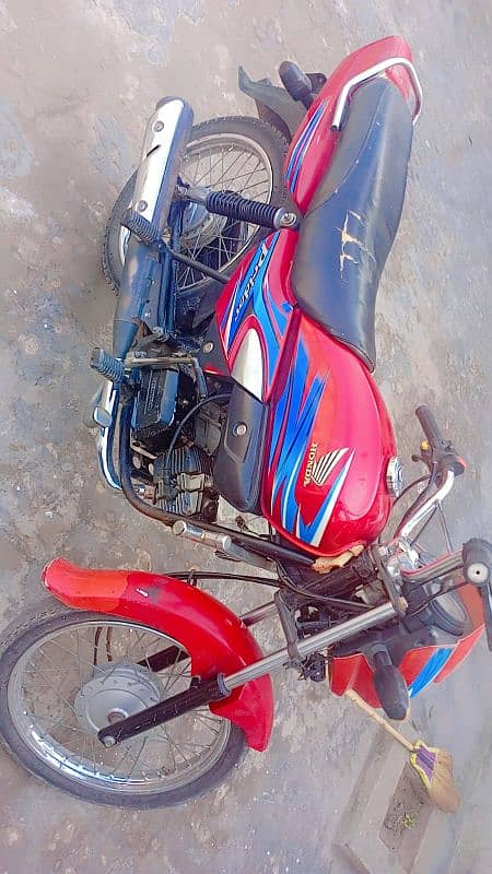 Honda pridor 100cc 1