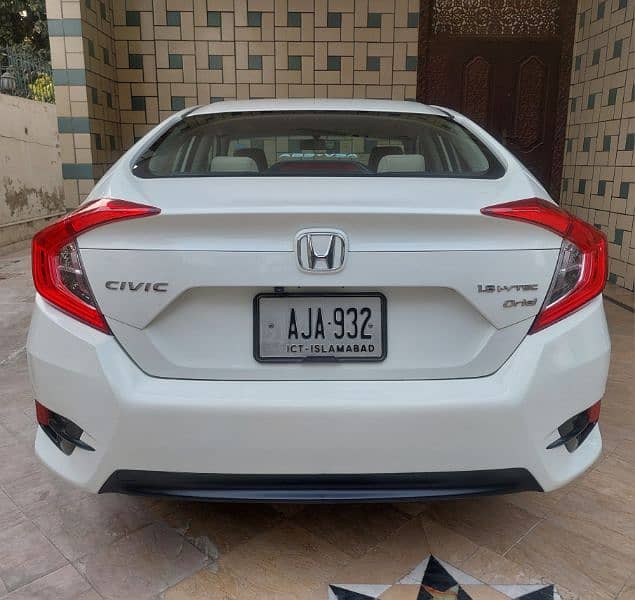 Honda Civic Oriel 2018 5