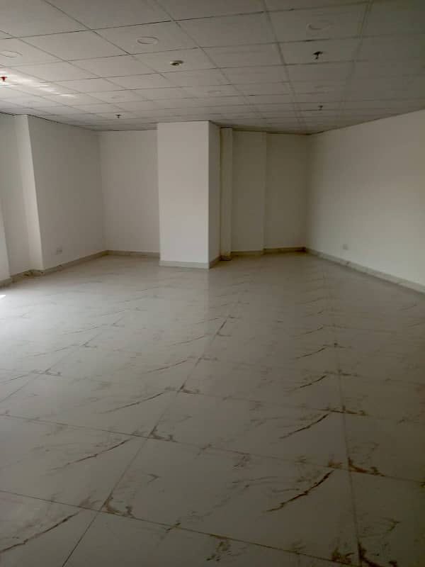 350 Square Feet Brand New Corporation Office For Rent At Main Boulevard Gulberg 3 Lahore 7