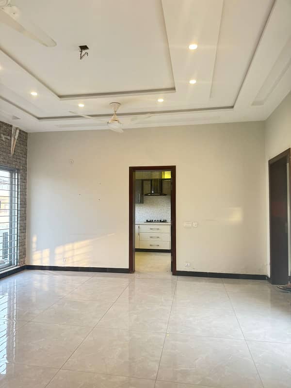 1 Kanal Beautifully Designed Modern House Upper Portion for Rent in DHA Phase 8 Ex Park view 10