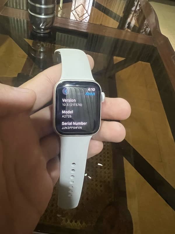 Apple smart watch SE 2022 3