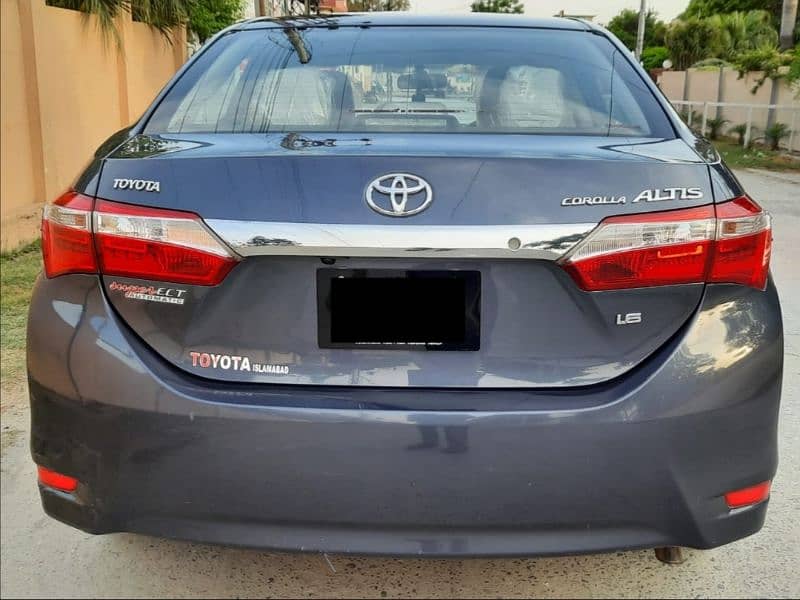 Toyota Corolla Altis Automatic 1.6 2015 Original Condition 0