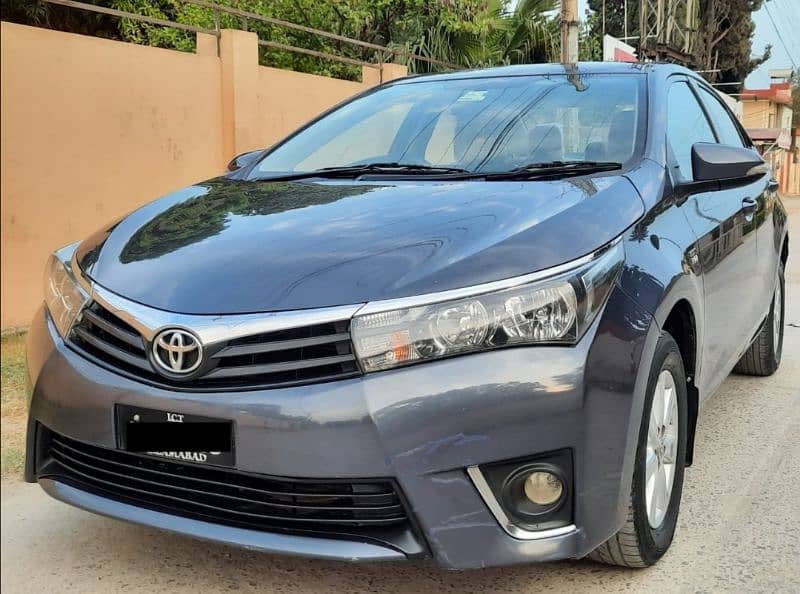 Toyota Corolla Altis Automatic 1.6 2015 Original Condition 4