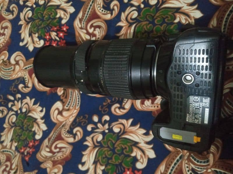 urgent for sale D3000 4