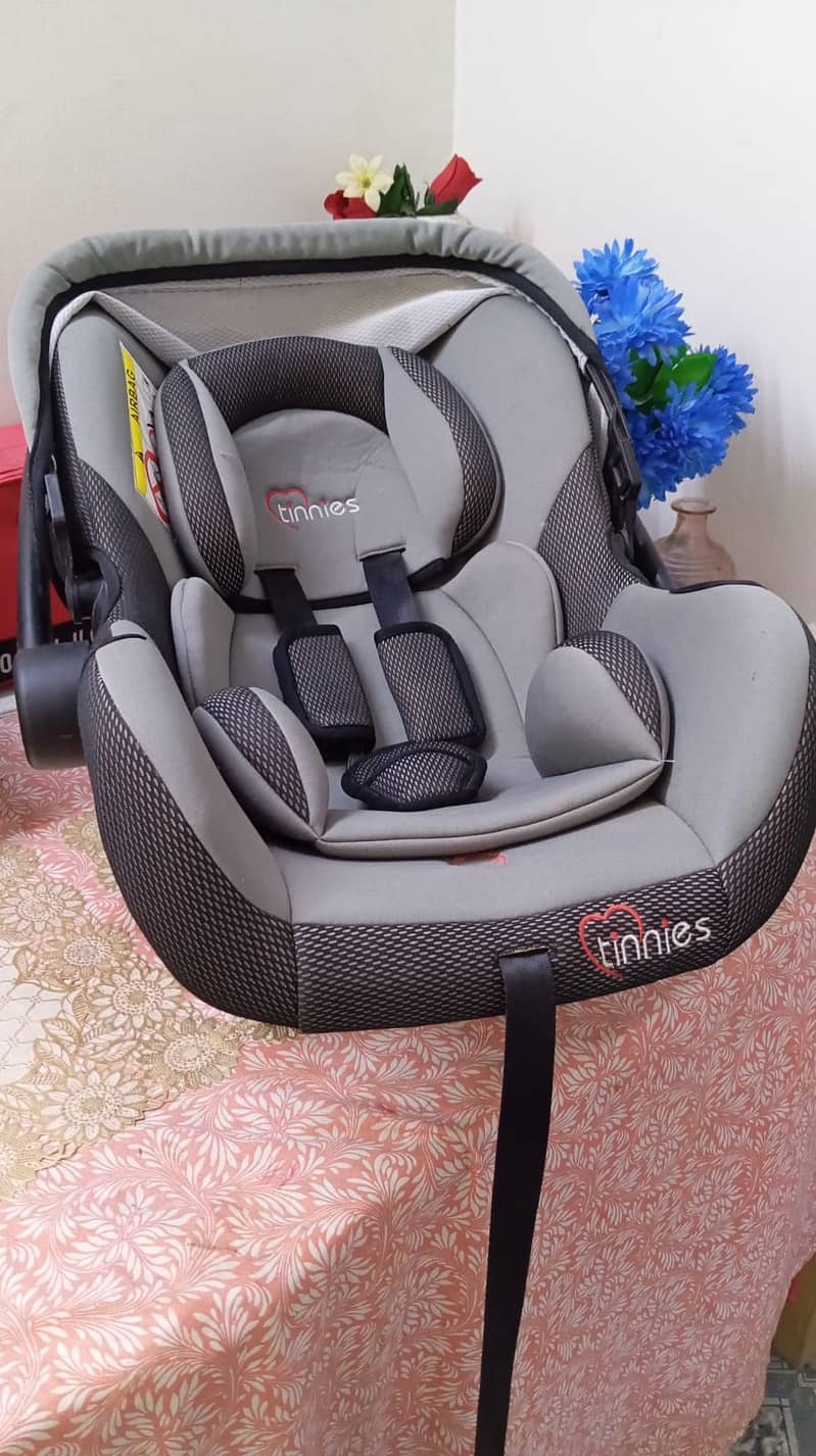 Baby Car Seat with Air Bag New Like 0