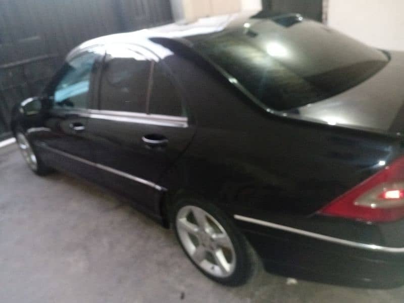 Mercedes BENZ C Class 2006/ 2014 3