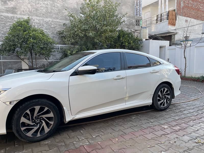 Honda Civic Oriel 2017 3