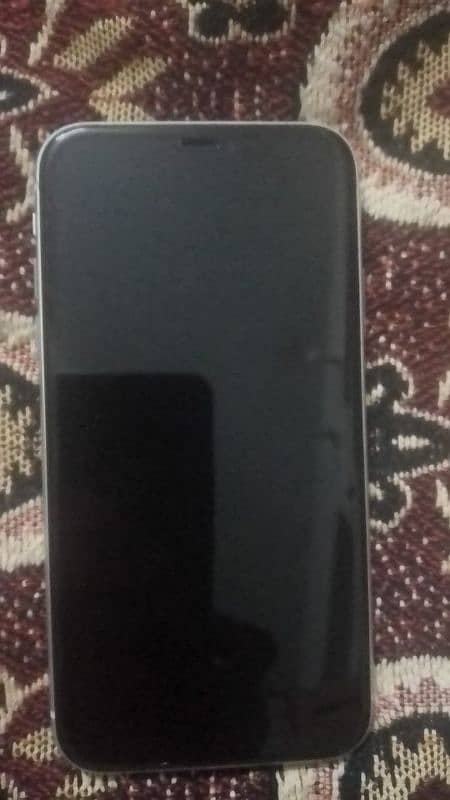 Iphone 11 10/10 condition 1