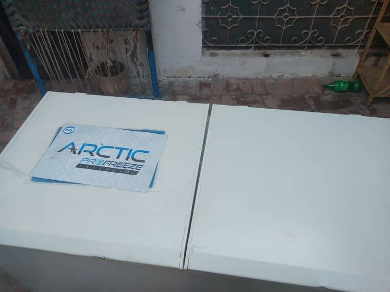 freezer for sale new cond 4