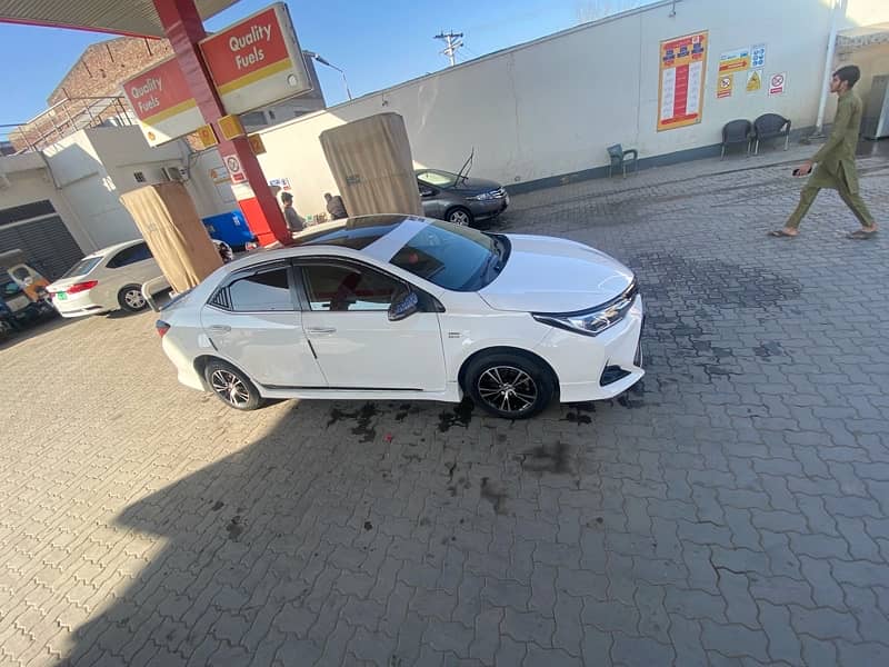 Toyota Corolla Altis 2017 10