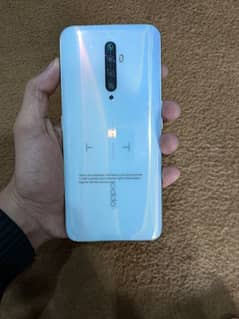 Selling oppo reno 2z with box in good condition