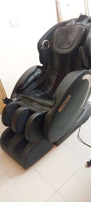 JC Buckmann - Massage Chair  ReviveUs 0