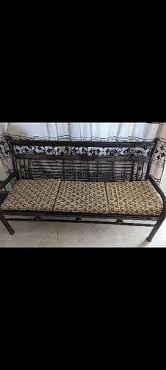 5 Seater Sofa set with heavy iron table