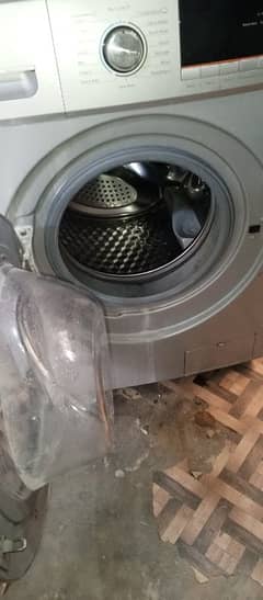 KENWOOD WASHING MACHINE AUTOMATIC.