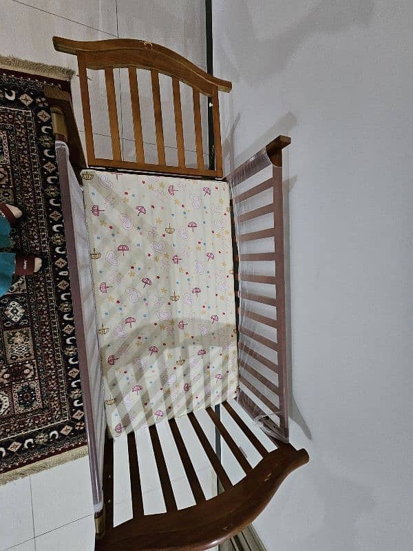 baby cot/ baby bed 2