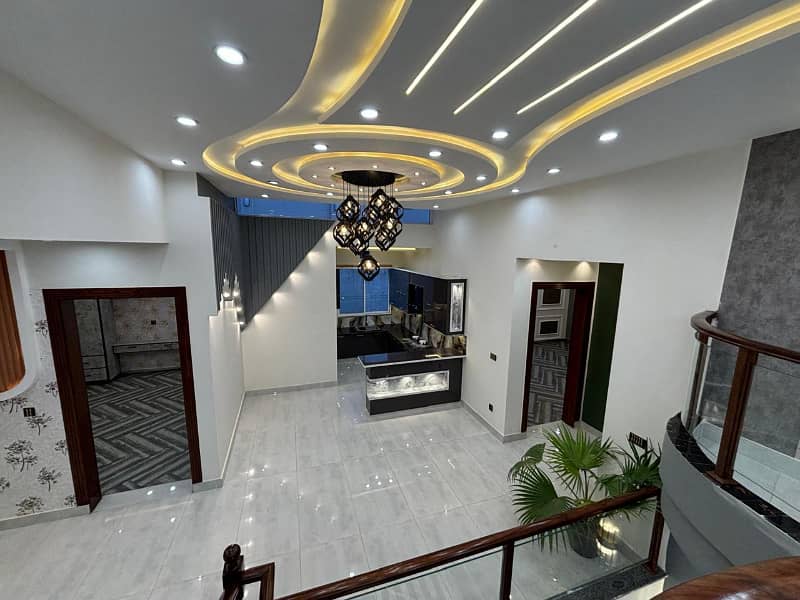 13 Marla Most Beautiful Modern Elevation Double Storey Luxury House For Sale 31