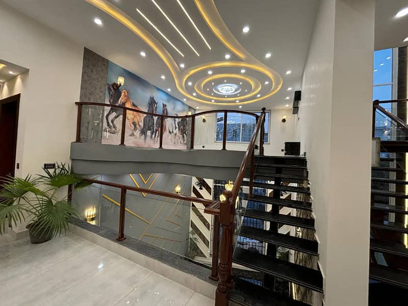 13 Marla Most Beautiful Modern Elevation Double Storey Luxury House For Sale 32