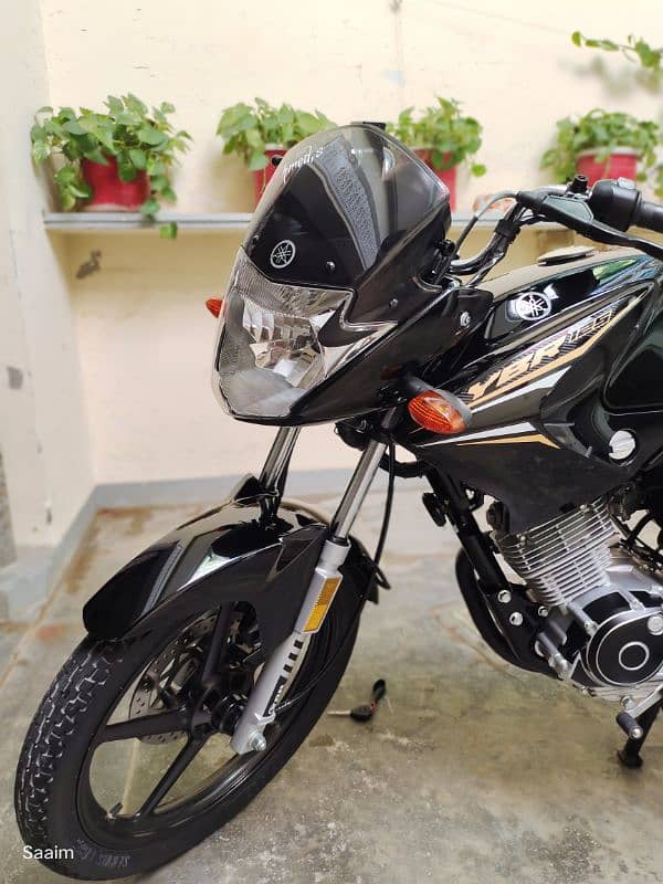 ymaha ybr 125 Black 0