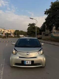 Toyota iQ 2009