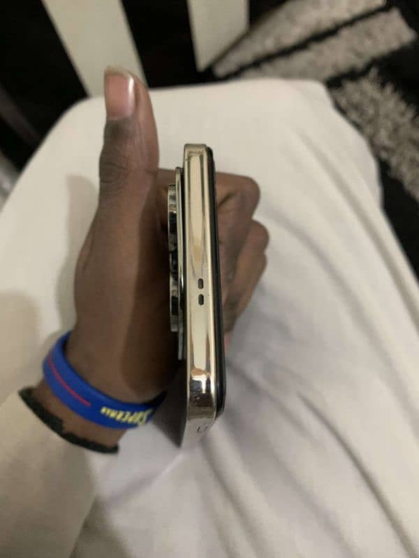 Infinix hot 40 pro 3