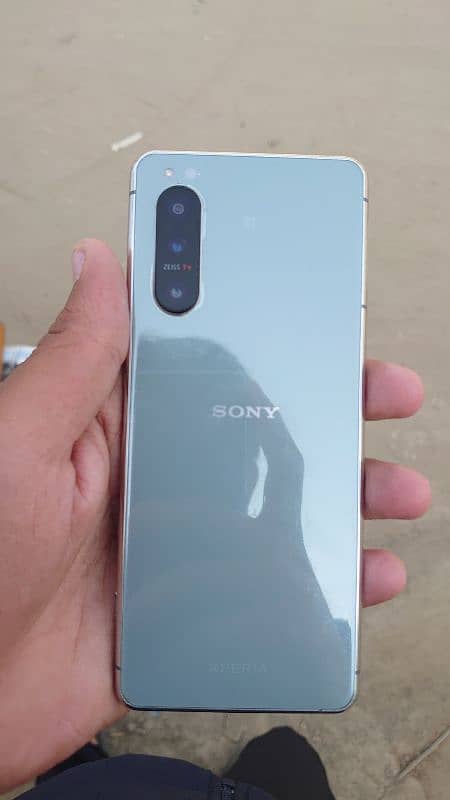 Sony Xperia 5 mark2 Whatsapp 03357008642 3