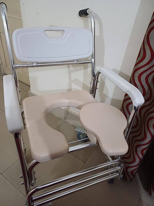 washroom/bathroom/commode  chair 2