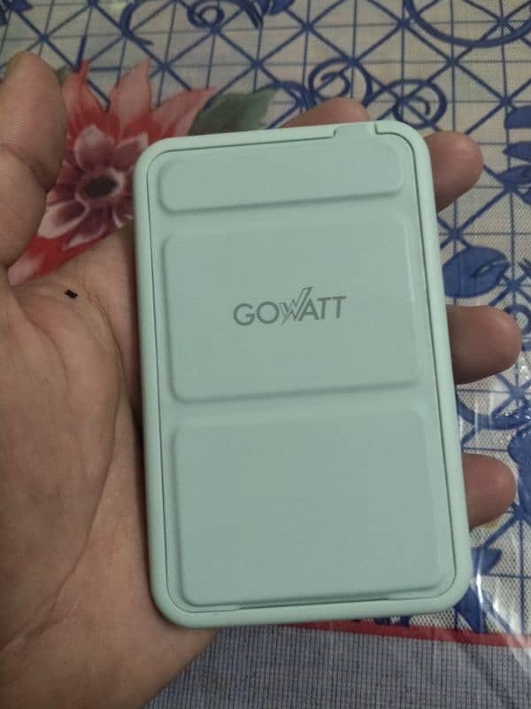 Go Watt powerbank magsafe came from USA 4