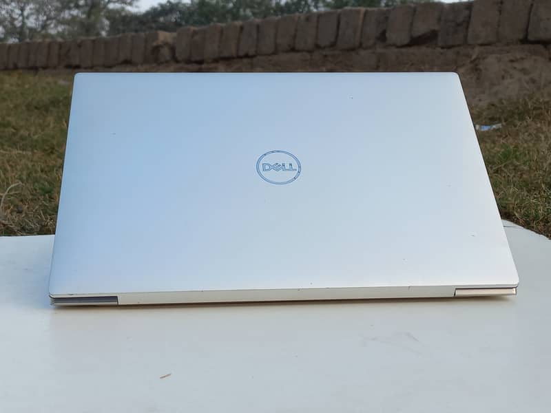 Dell xps 13 9310 11th gen | 4k bezeless | Best Price 5