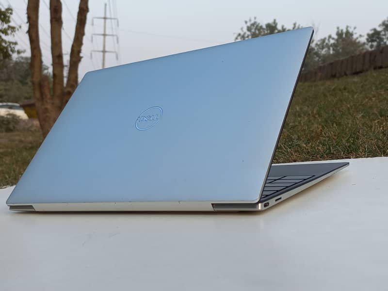 Dell xps 13 9310 11th gen | 4k bezeless | Best Price 11