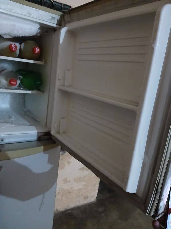 Refrigerator for sale 3