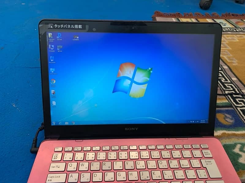 core I 3 Sony laptop with touchscreen 8gb ram Hardesk 1500 gb 6