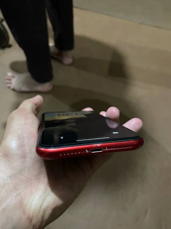 iPhone Xr red colour jv 64 gb 1