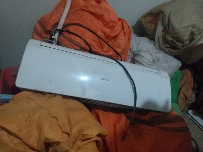 4 1ton AC(Haier) , 1 1.5 Ton Inverter AC (Haier) 2