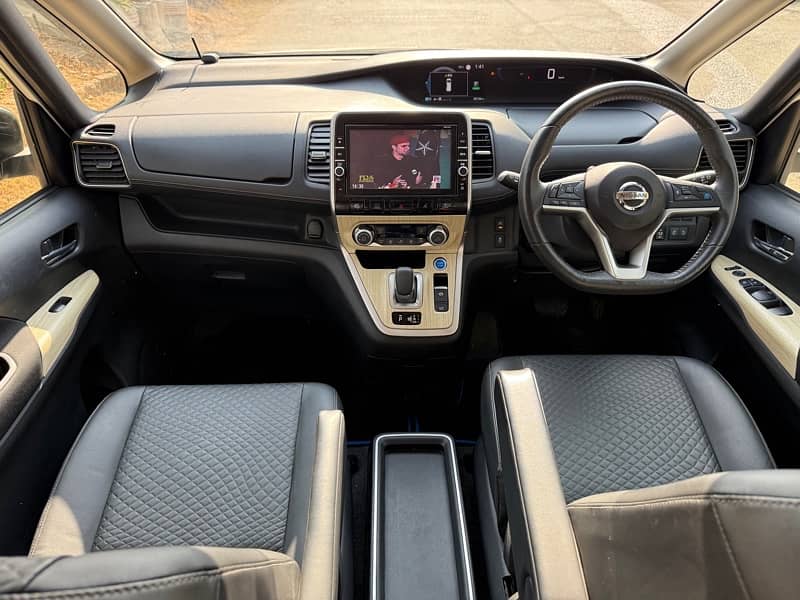 Nissan SERENA HIGHWAYSTAR E POWER 2019 Model 4