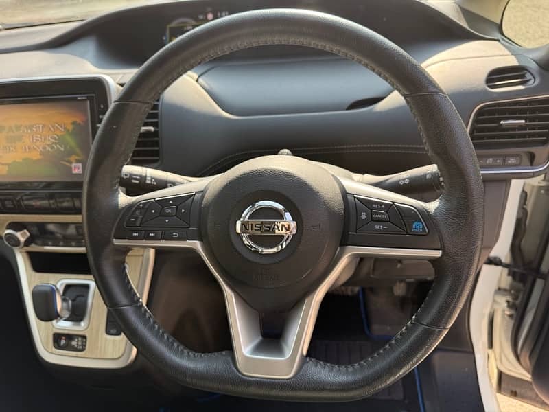 Nissan SERENA HIGHWAYSTAR E POWER 2019 Model 12