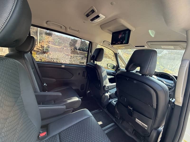 Nissan SERENA HIGHWAYSTAR E POWER 2019 Model 17