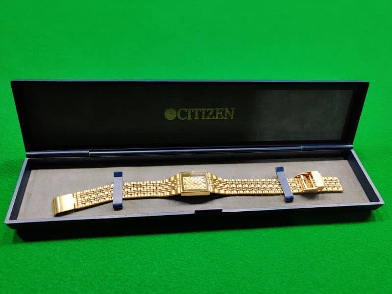 CITIZEN GOLD-TONE STAINLESS 1