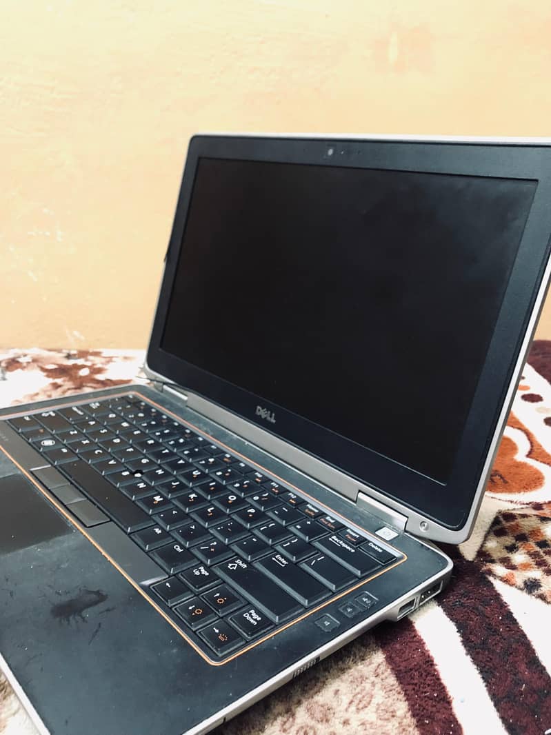 Core i7 2nd generation in good condition with charger and mouse free 4