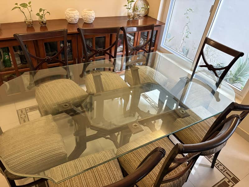 8 seater  dinning table pure shesham wood and heavy glas 7