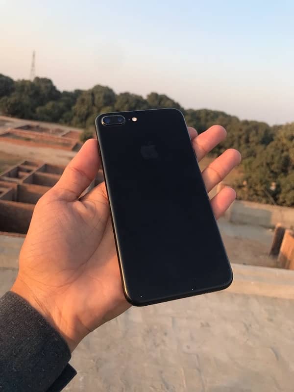 Iphone 7 plus 256gb Pta Approved 5