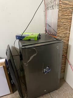 Pel Life Room Fridge – Great Condition