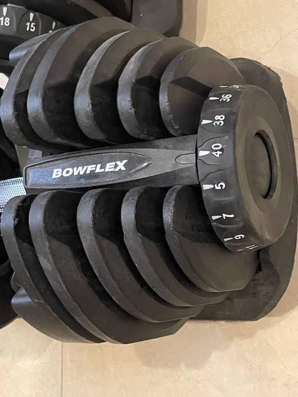 BOWFLEX ADJUSTABLE DUMBBELLS ALL BLACK 3