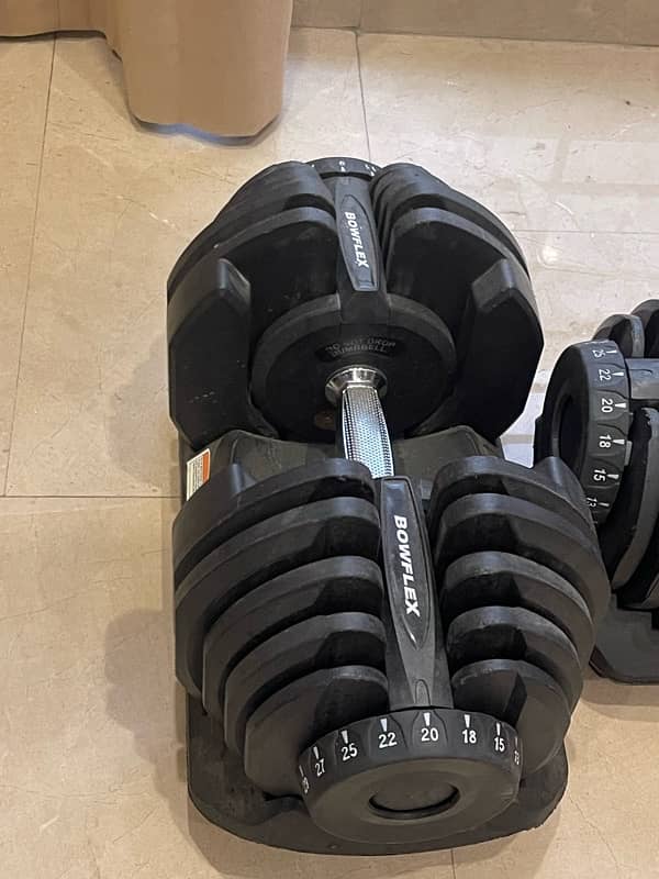 BOWFLEX ADJUSTABLE DUMBBELLS ALL BLACK 5